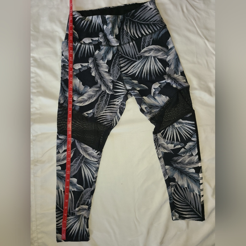 Victoria's Secret PINK Yoga Leggings size Large - Picture 5 of 10